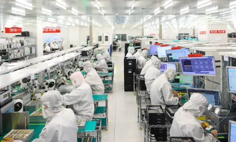 2025年美容仪器研发技术新趋势与院线设备智能化升级路径